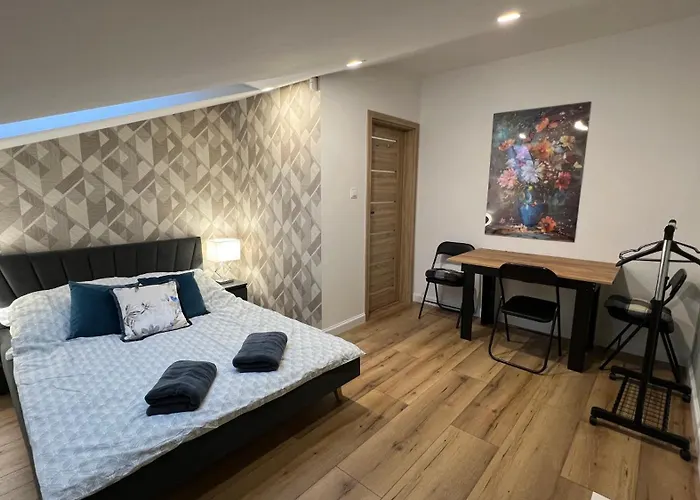 New Black Warszawa Parking Free * Wola Mrokowska