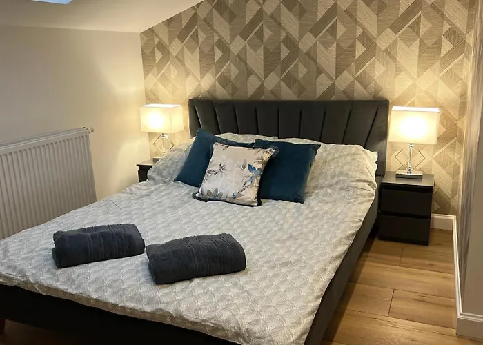 New Black Warszawa Parking Free *